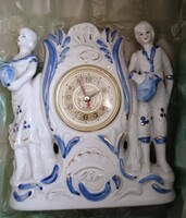 Porcelán jelenetes óra