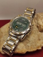 Fossil szép Quartz Acéltokos  karóra