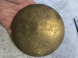 Antik Szecessziós fali óra inga lencse vésett Viràg díszítéssel dekoráció célra stb.