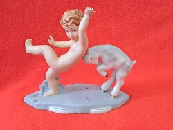 Ritka! Vintage Royal Dux kecskével játszó gyermek, puttó porcelán figura