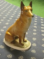 Zsolnay porcelán kutya