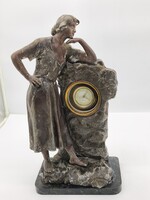 Nagyméretű Régi Figuralis Asztali Óra