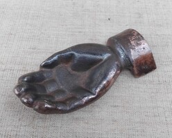 Öntöttvas kéz, asztali dísz