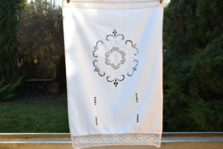 Régi Vitrázs függöny hímzett horgolt széllel 84 x 60