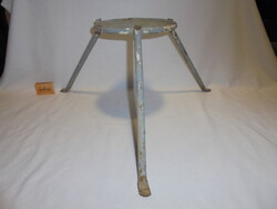 Régi vas alkalmatosság - fazék, lábas alátét kültéri főzéshez