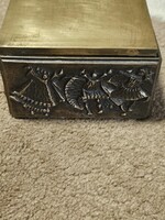 Lignifer iparmüvészeti bronz és fa doboz.