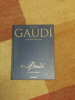 Antoni Gaudi építész életét munkásságát bemutató monográfia