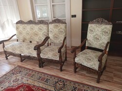 Neo-Renaissance style sofa with carved round table