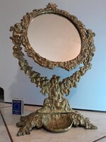 Gazdagon díszített, gyönyörű, Neobarokk stílusú billenthető, réz asztali tükör. (2,5kg.)