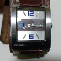 Eladó 1db ( retro ) FOSSIL sorszámozott, Szögletes Mrha Bőr, és acél szíjjal !