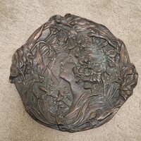 Antik szecessziós fali dísztál figurális női fejes díszítéssel, 1900-as évek eleje