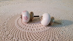 Porcelán bútorgomb,fogantyú 2 db.
