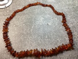 Extra hosszú, nagyszemű borostyán nyaklánc – 84 cm / 75,9 g