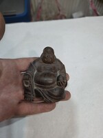 Kinai fa faragott budha