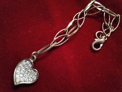 Szivecskés karkötő - karlánc