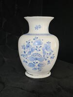 Klasszikus vintage hasas kék virágos porcelán váza budapesti kézműipari szakiskolai vizsga munka