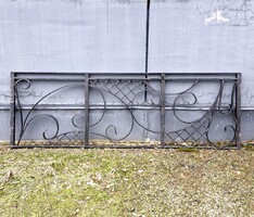 Kovácsoltvas korlát elem, több darab