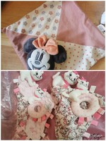 Szundikendő játékokkal 331. (Disney - Minnie, Marie cica)  - Nappy with toy. 331.