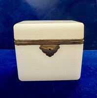 Biedermeier fehér cukordoboz