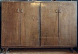 Vintage bakelit LP lemeztartó szekrény (1960–80-as évek) - kb. 150–200 lemezhez