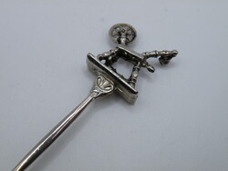 K403 Ezüstözött szuvenír kiskanál rokka