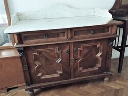 Antik mosdószekrény vagy tálaló komód