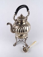 1X438 Antik német 800-as ezüst teás kanna aljával 1575 g