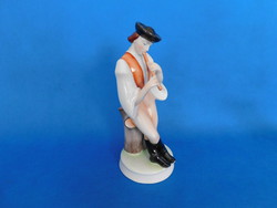 Zsolnay Furulyázó juhász