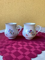 Két darab hollóházi porcelán hasas bögre.