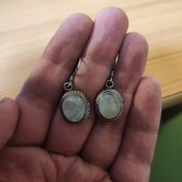 Silver Earring with Moonstone