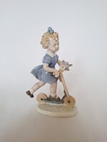 Carl Scheidig scooter girl (404)