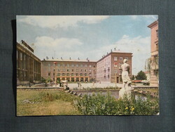 Képeslap,Dunaújváros,Ságvári tér,Dózsa mozi,Korsós nő szobor látkép,részlet, 1964-