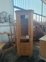 Faragott, fa szekrény, sarokszekrény 47