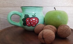 Kézműves eper mintás, hasas, kerámia bögre, csésze
