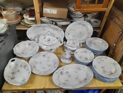 Alt Wien Pirkenhammer 1873-1918,Kézi Festett Virág Mintás 8 Személyes Nagy Porcelán Étkészlet.35 db.