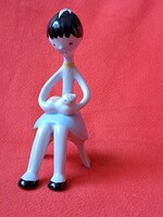Aquincumi art deco kislány cicával / cicát simogató lány porcelán figura, Ősz Szabó Antónia terve