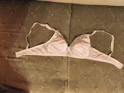 Melltartó fehér csipkés 80B