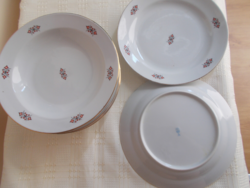 Zsolnay porcelán mély , lapos tányérok  550/db
