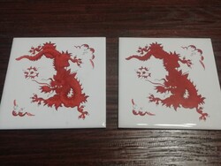 Régi Meisseni csempék, vörös sárkány mintás, 2db
