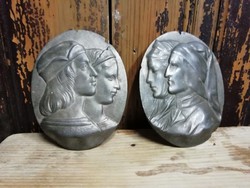 Öntött bronz plakettek párban, 1930-as évek, gyűjtőknek, Dante és Beatrice plakett 50%-al OLCSÓBB!!!
