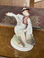 GYÖNYÖRŰ Herendi Ludas Matyi porcelán figura