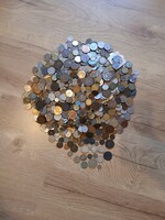 Világèrmetètel nagyon sok règivel római koritól sok ezüstel 5,6 kg