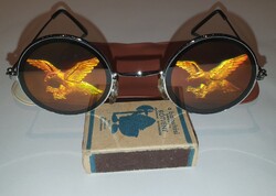 Retro halálmenő sas hologrammos napszemüveg optika