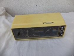 Universum retro órás asztali rádió (2934)