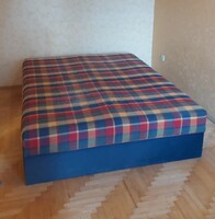 Ezer forintért eladó heverő, 140x200