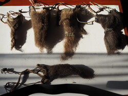 Szinházi, valódi hajból készült álszakállak /jelmezkellékek/