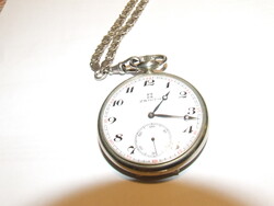 Zenith zsebóra ezüstlánccal .