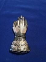 Nikkelezett Bronz „Női Kéz” Sörnyitó – Ritka Gyűjtői Darab