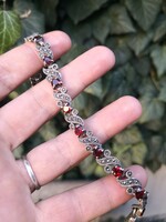 Gyönyörű gránát köves ezüst karkötő, karlánc
