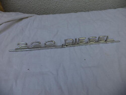 Mercedes 220 Diesel embléma (2587)